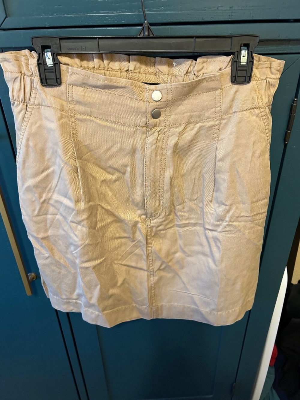 NWT Loft khaki skirt